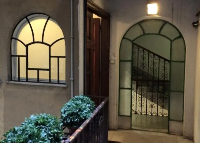 Πανσιόν Infinity Castle