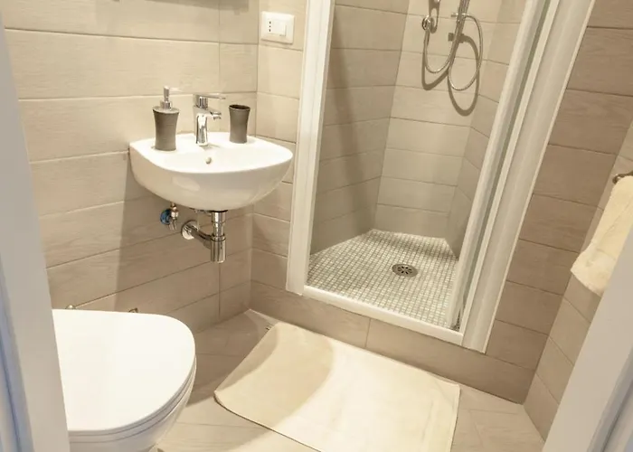 Infinity Castle 게스트하우스