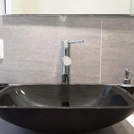 ゲストハウス Infinity Castle 4*