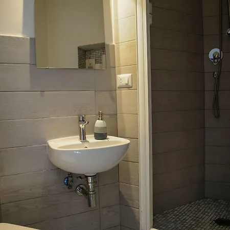 Pensjonat Infinity Castle Rzym