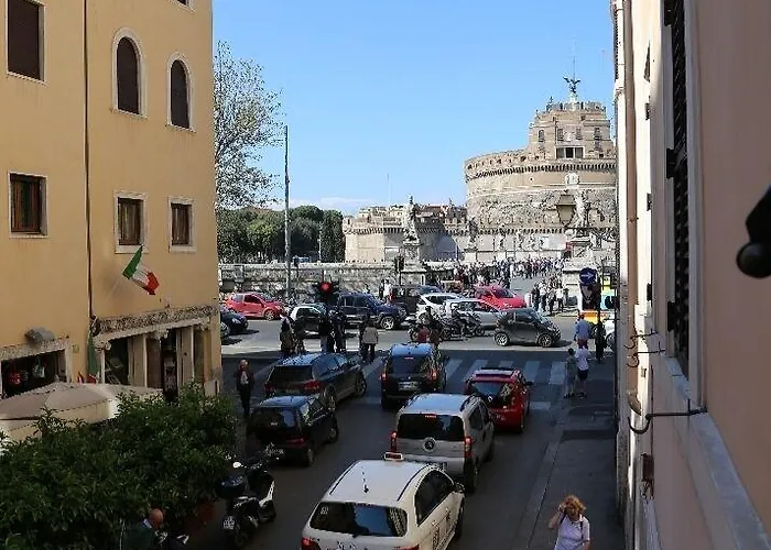 Infinity Castle Pensión Roma